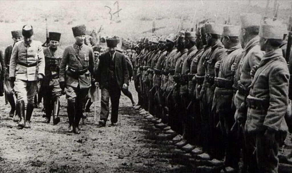 100. Yıl Marşı! Cumhuriyet'in yüzüncü yıldönümü için hazırlandı, 30 Ağustos'ta ilk kez seslendirilecek