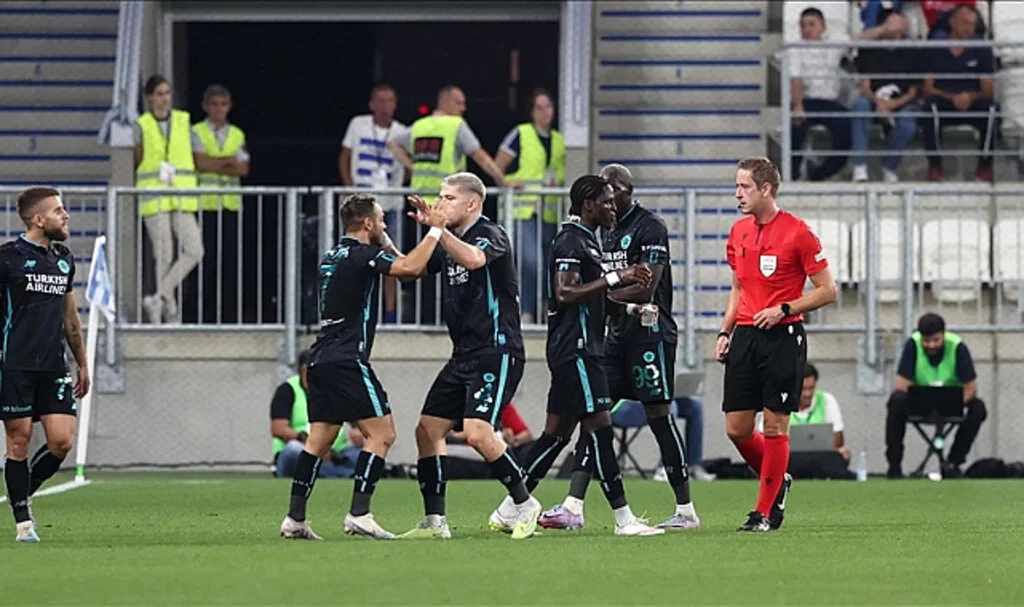 Adana Demirspor, UEFA Avrupa Konferans Ligi'nde yarın Genk'e konuk olacak