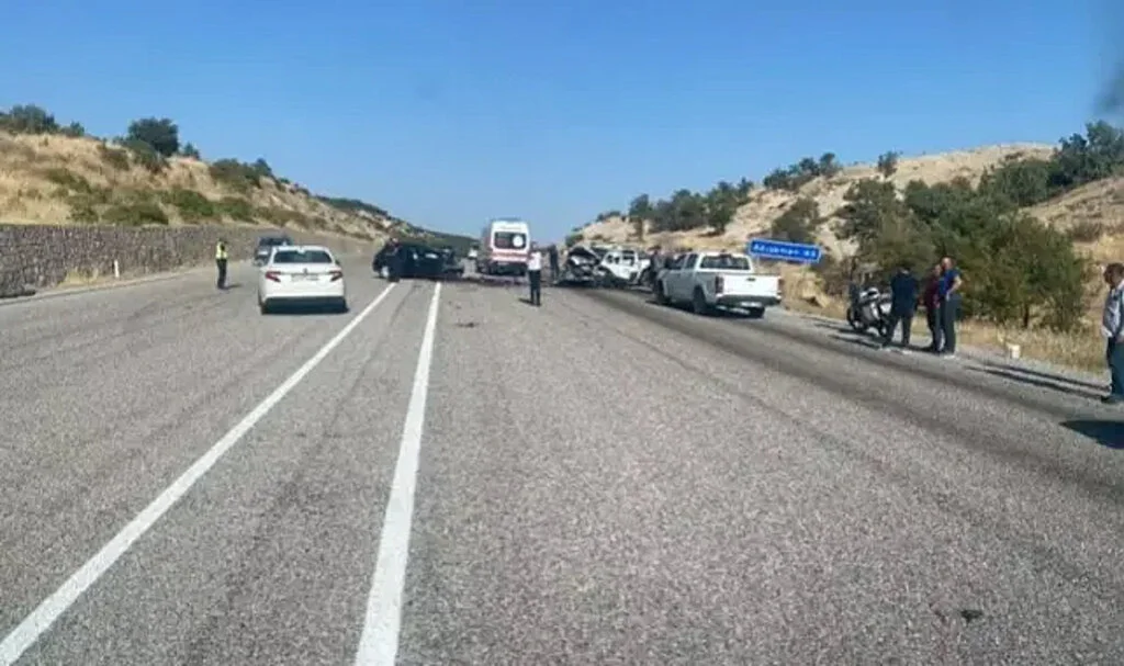 Adıyaman'da Katliam Gibi Kaza! 4 Kişi Öldü, 2 Kişi Yaralandı