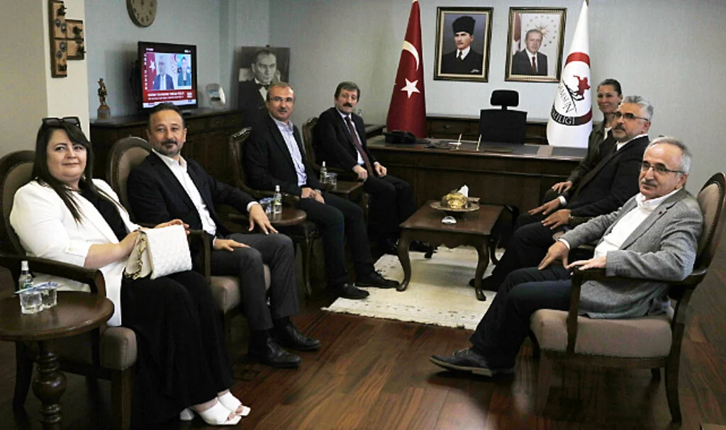 AK Parti'den Samsun Valisi Orhan Tavlı'ya Ziyaret