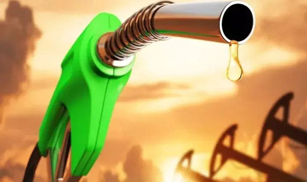 AKARYAKIT FİYATLARI SON DAKİKA | Petrol 9 Ayın Zirvesine Yükseldi: Mazot fiyatı...