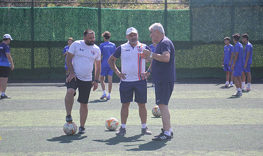 Aksoy Futbol Altyapısı Konulu Seminer Verecek
