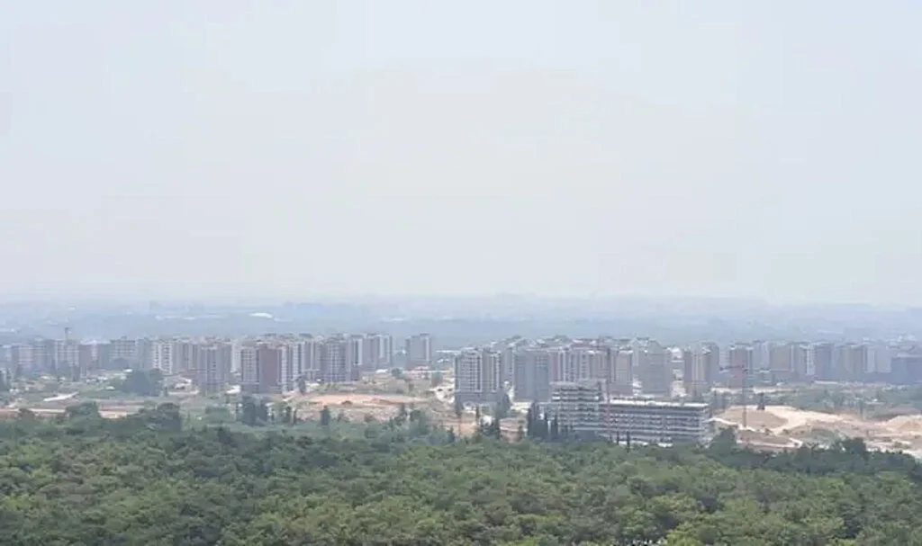 Antalya’da Sıcak Hava ve Yüksek Nem Bunalttı