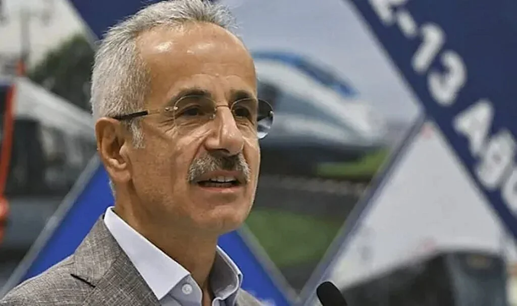 Bakan Uraloğlu: Sendikalar Gelişemiyorsa O Ülkede Demokrasi Yok Demektir