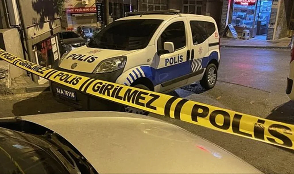 Bayrampaşa'da Bir Kişi Karısını Silahla Vurarak Öldürdü