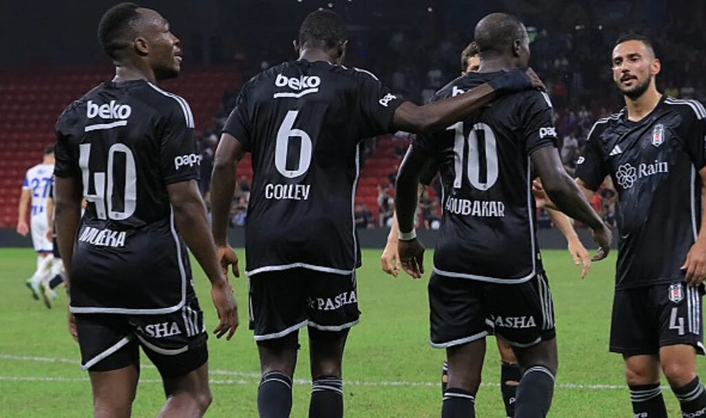 Beşiktaş, Neftçi deplasmanında