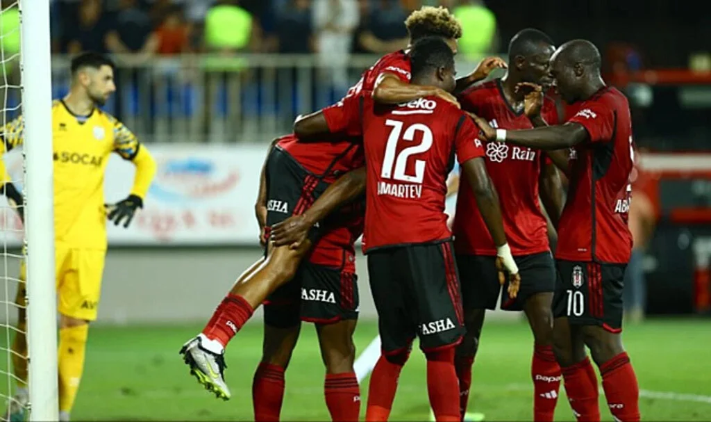 Beşiktaş, Neftçi'yi 3-1 Mağlup Etti