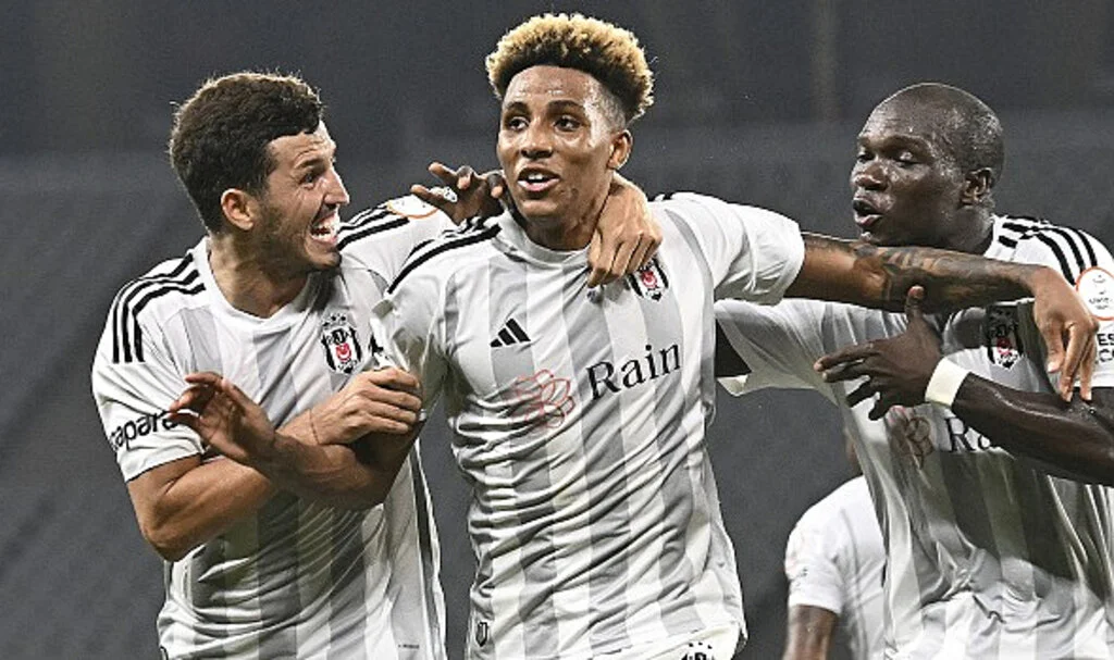 Beşiktaş sezonu galibiyetle açtı