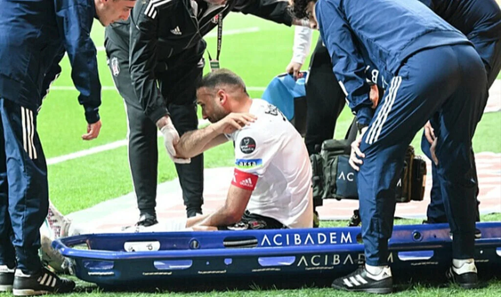 Beşiktaş'ta Cenk Tosun, kadroya geri dönüyor