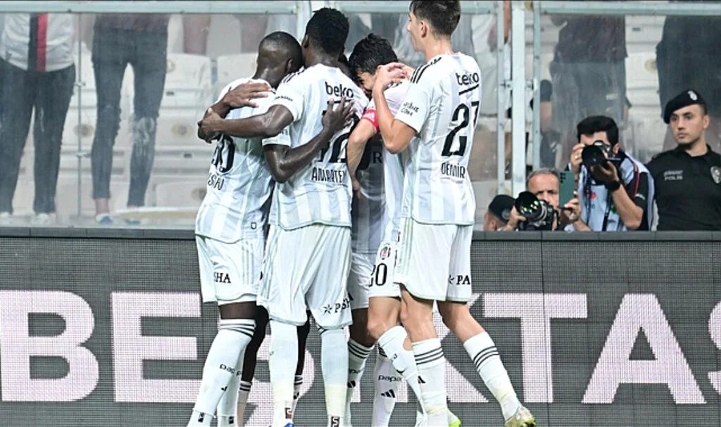 Beşiktaş, UEFA Avrupa Konferans Ligi'nde yarın Dinamo Kiev'le karşılaşacak