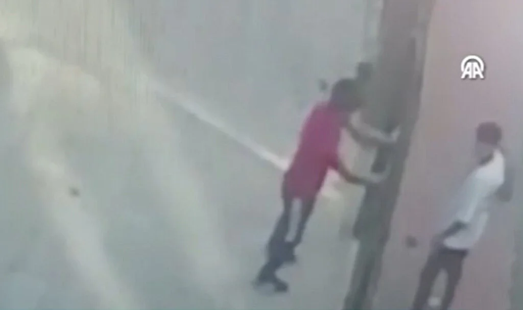 Beyoğlu'nda Kavga: 1 Genç Hayatını Kaybetti, Döverek Öldürdüler...