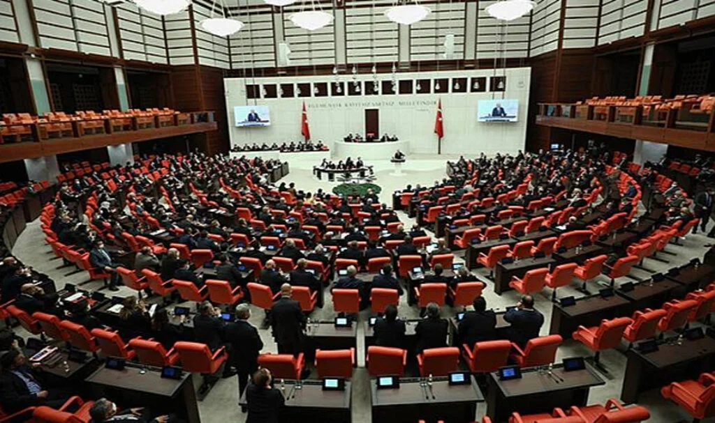 Bu dönem seçilemeyen 310 eski vekil, peşin aldıkları 149 bin lirayı iade etmedi