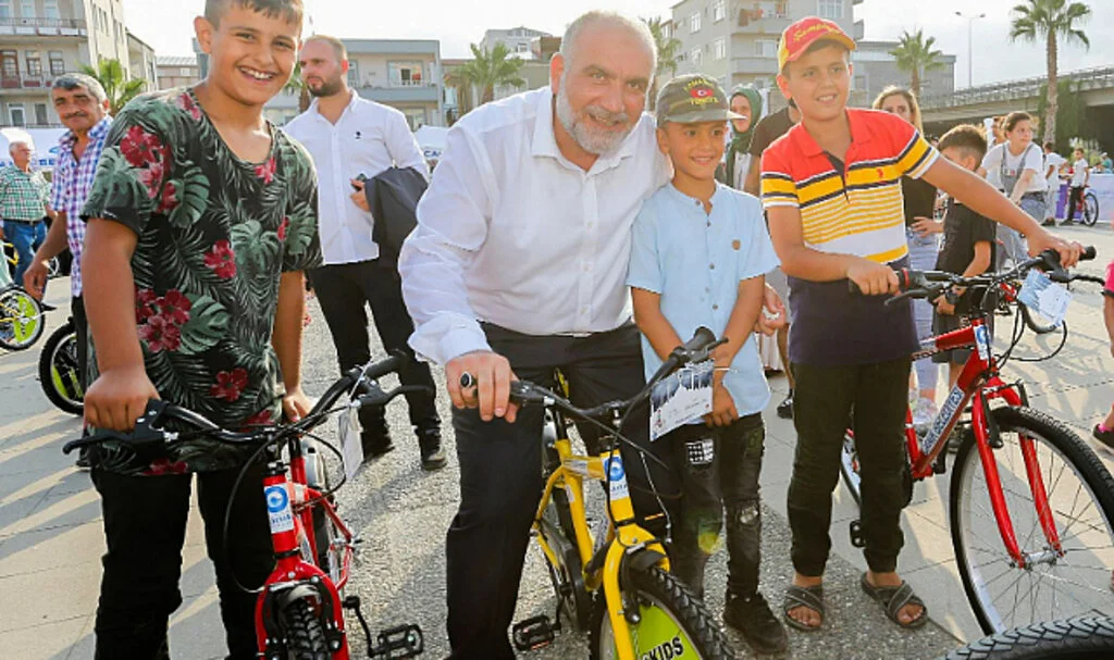 Canik'te Çocuklar Camilere Koşuyor