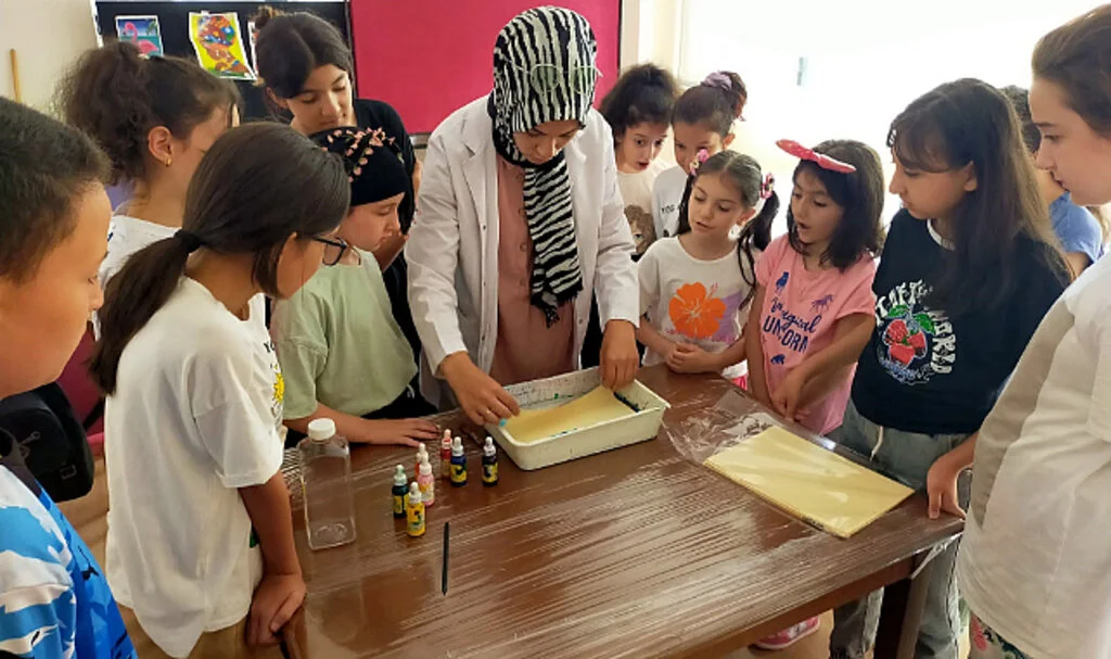 Canik'te çocuklar eğlenirken öğreniyor