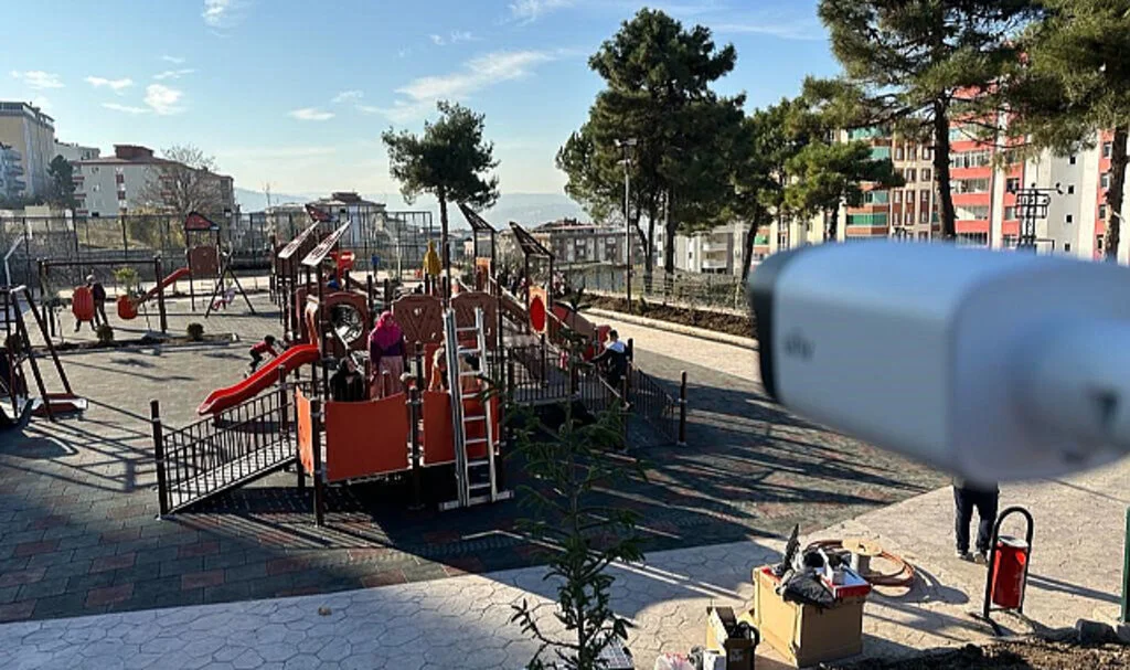 Canik’te güvenli parklar hayat buluyor