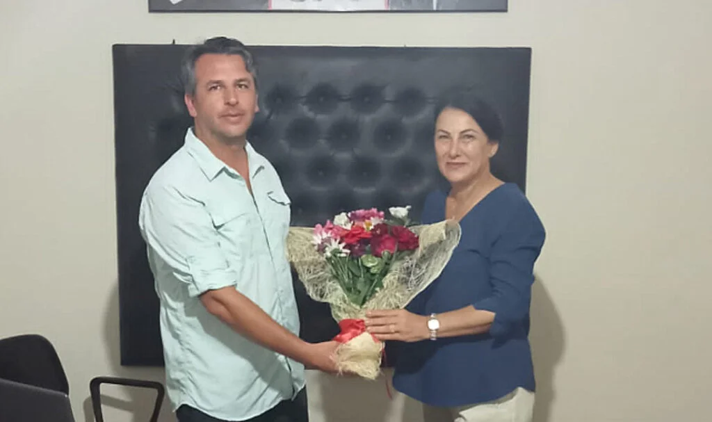 CHP Yakakent'te Halide Bayrakdar görevi devraldı 