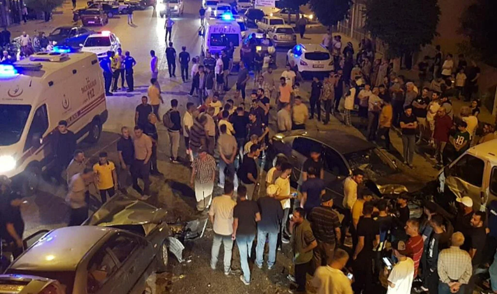 Çorum’da Feci Kaza İtfaiye Kurtardı