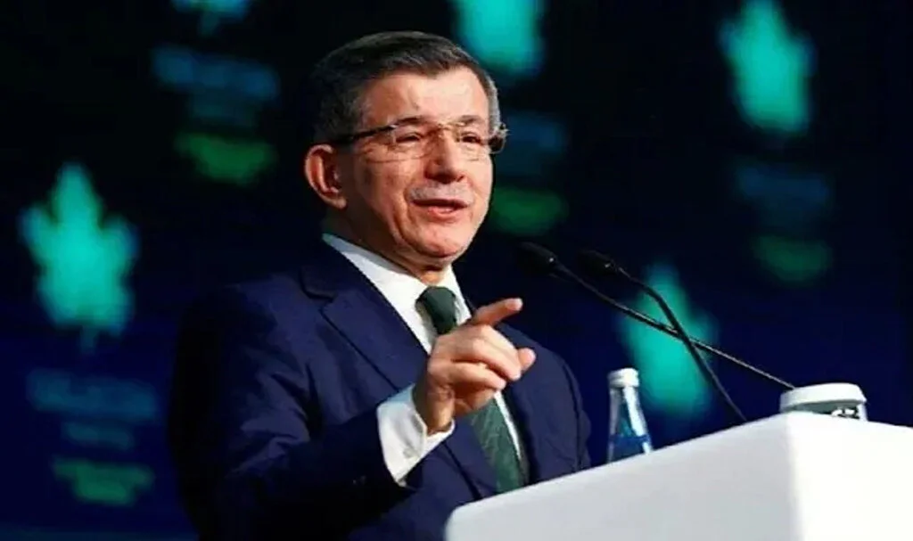 Davutoğlu Duyurdu: Kendi Logo ve İsmimizle Seçimlere Gireceğiz