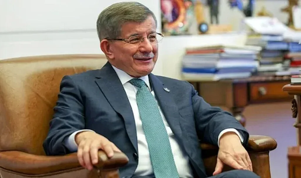 Davutoğlu’na Tepki: Tek Başlarına Girsinler, Boylarının Ölçüsünü Alsınlar