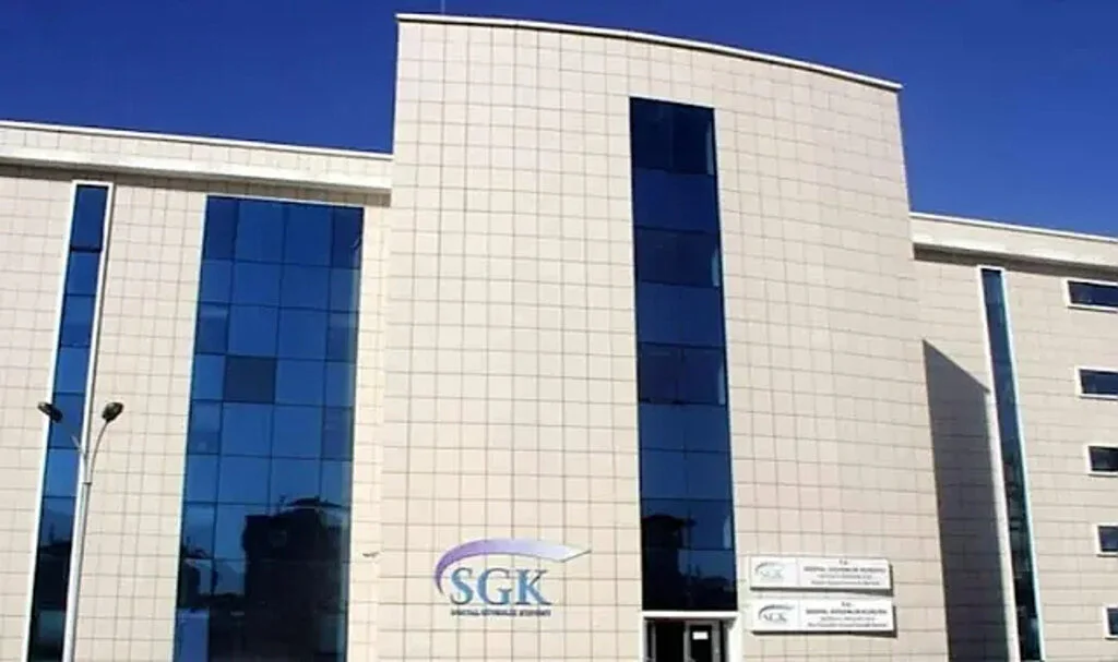 Destekle Ayakta Duran SGK’ya IMF’li Başkan