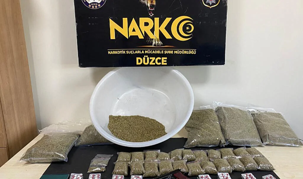 Düzce'de uyuşturucu operasyonunda 13 suç kaydı olan şüpheli yakalandı