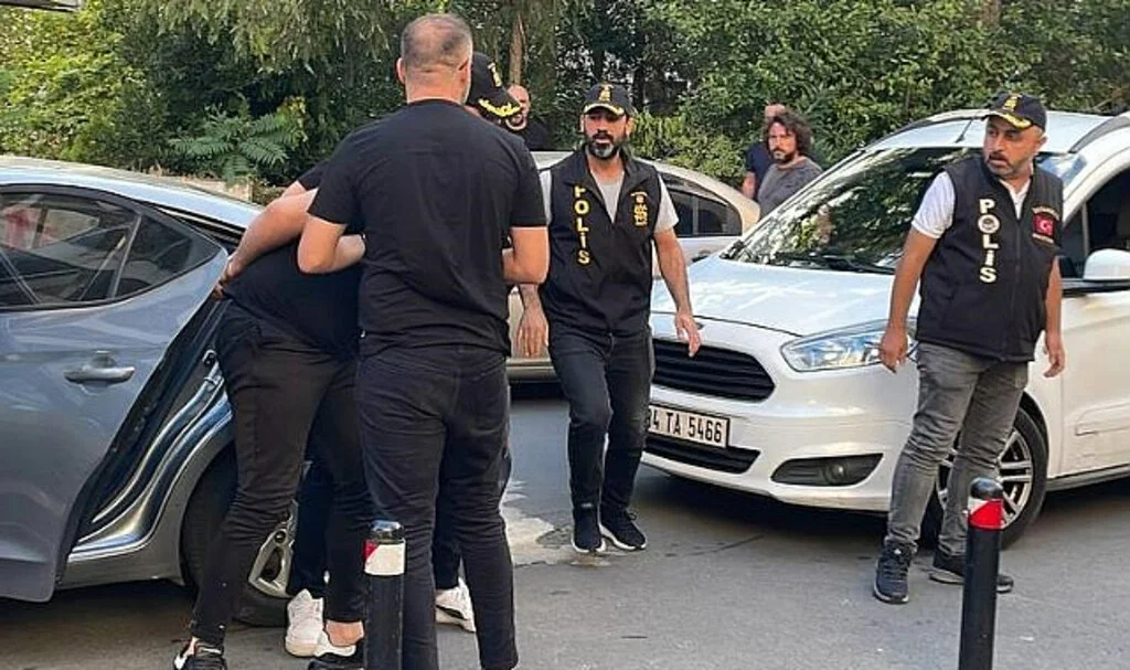 Esenyurt'ta Tekel Bayisindeki Silahlı Kavgayla İlişkin Gözaltı Sayısı 9 Oldu