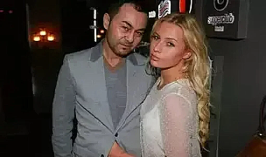 Eski Eşiyle İlgili Sözleri Tepki Çekmişti! Chloe Loughnan'dan Serdar Ortaç'a Yanıt Gecikmedi! 'Türkçem Yetmiyor Yoksa...'