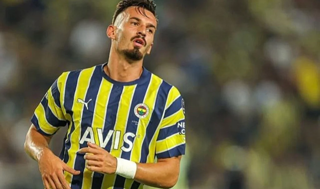 Fenerbahçe'de istenmeyen oyuncuydu... Tam 4 katına Alman devine imzayı attı