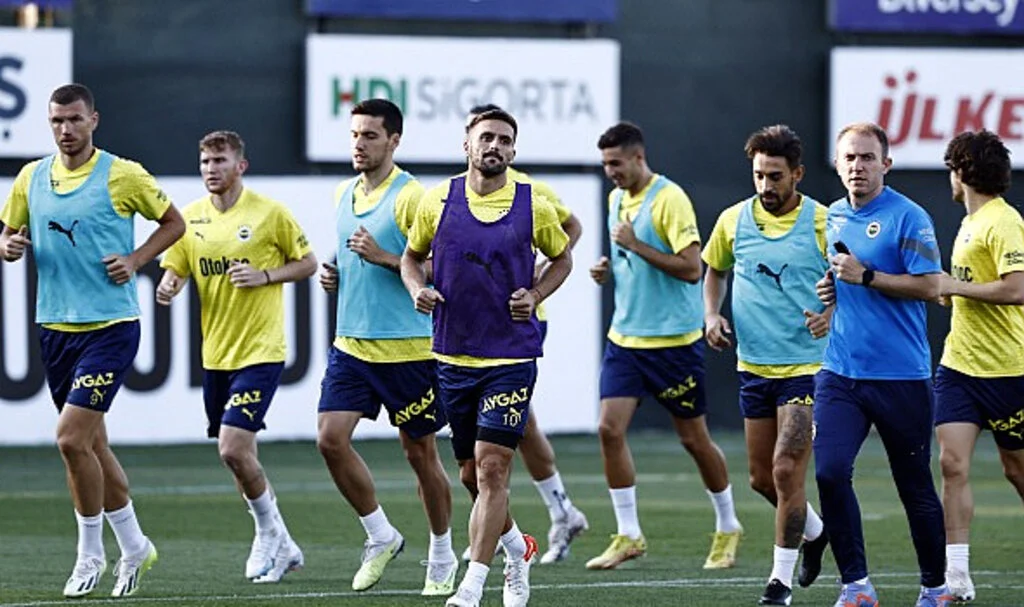 Fenerbahçe'de transfer hareketliliği