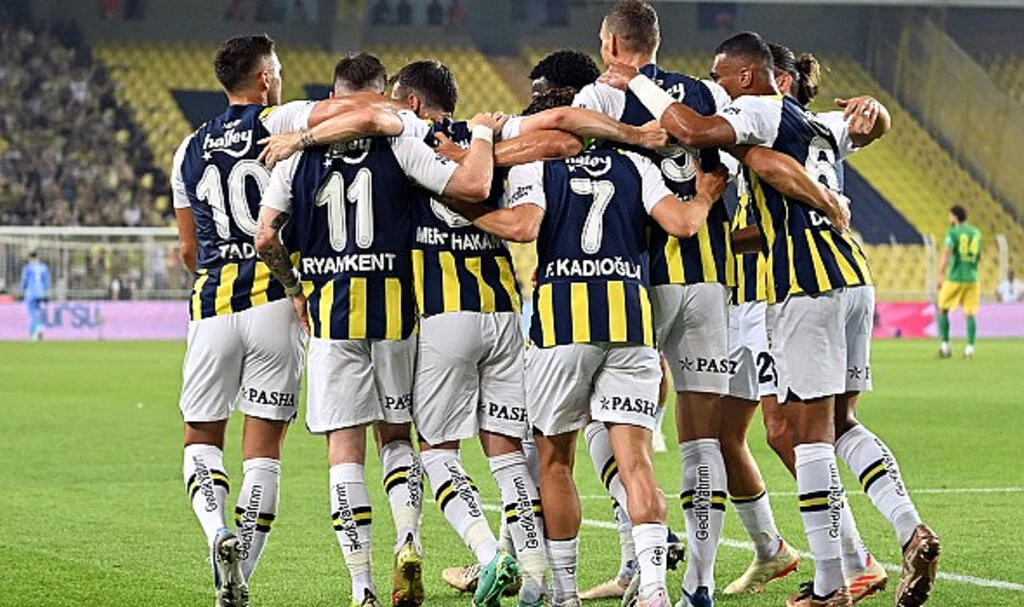Fenerbahçe tur peşinde