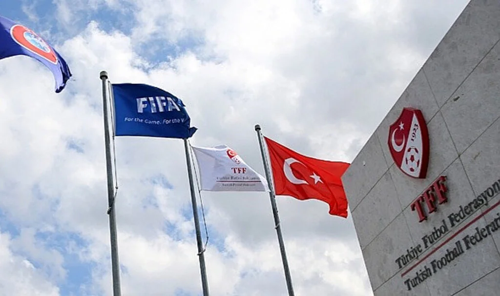 Fenerbahçe'ye ihtar cezası