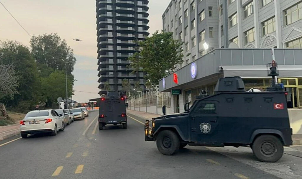 FETÖ'ye Operasyon: 9 Gözaltı Kararı! Aralarında KPSS Sorularını Çalanlarda Var