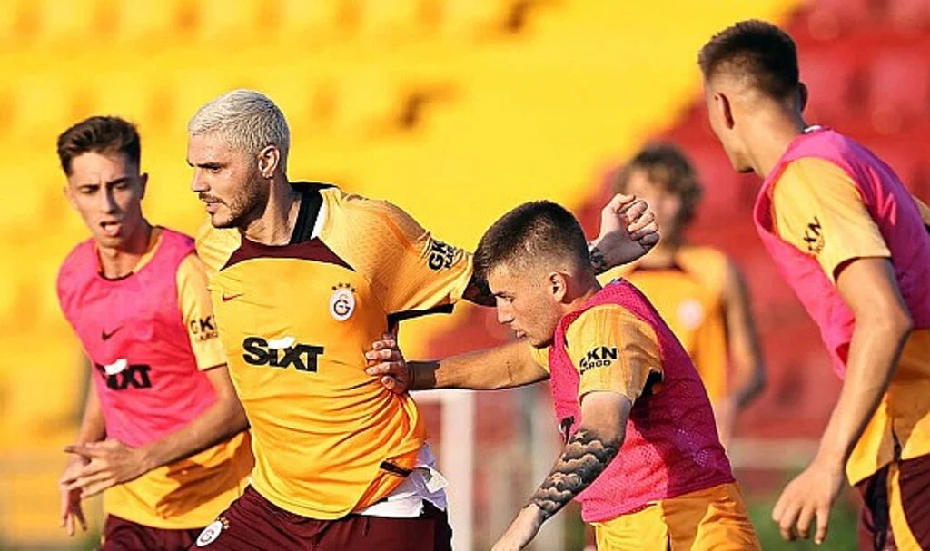 Galatasaray'ın UEFA listesi açıklandı! 3 yeni isim...