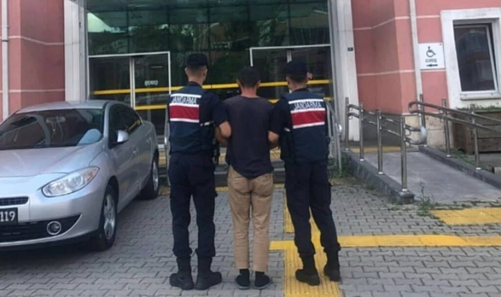 Hakkında 18 yıl 8 ay hapis cezası bulunan şahıs Samsun'da yakalandı