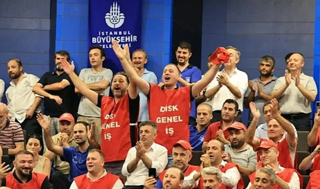 İBB’de 42 Yıl Sonra Bir İlk