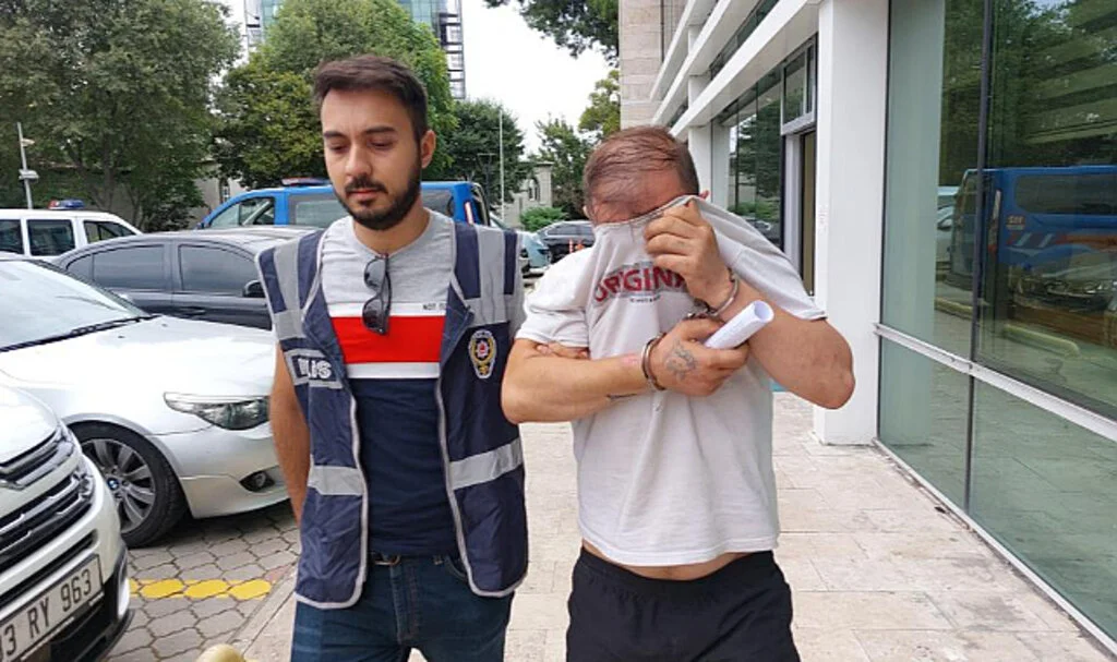 İstanbul'dan Samsun'a Uyuşturucu Getirirken Kovalamaca Sonucu Yakalandı