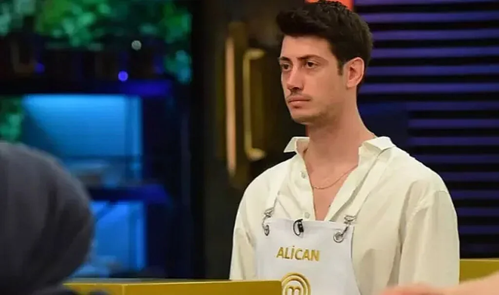MasterChef Alican Sabunsoy'un Sevgilisi Bakın Kimmiş! Güzelliğiyle Kendine Hayran Bıraktı