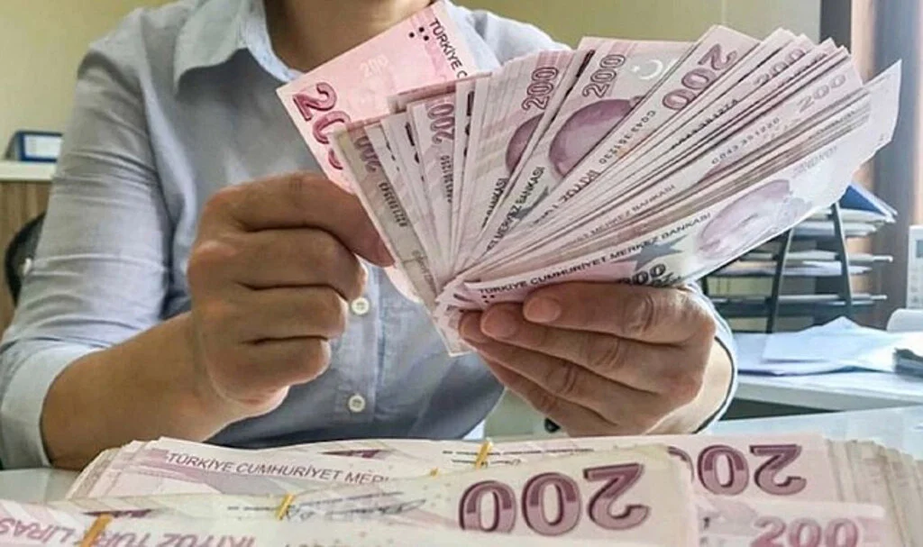 Memur ve Emekli Zammında Gözler Salı Gününe Çevrildi! Sonuç Çıkmazsa Yeni Bir Yola Girilecek