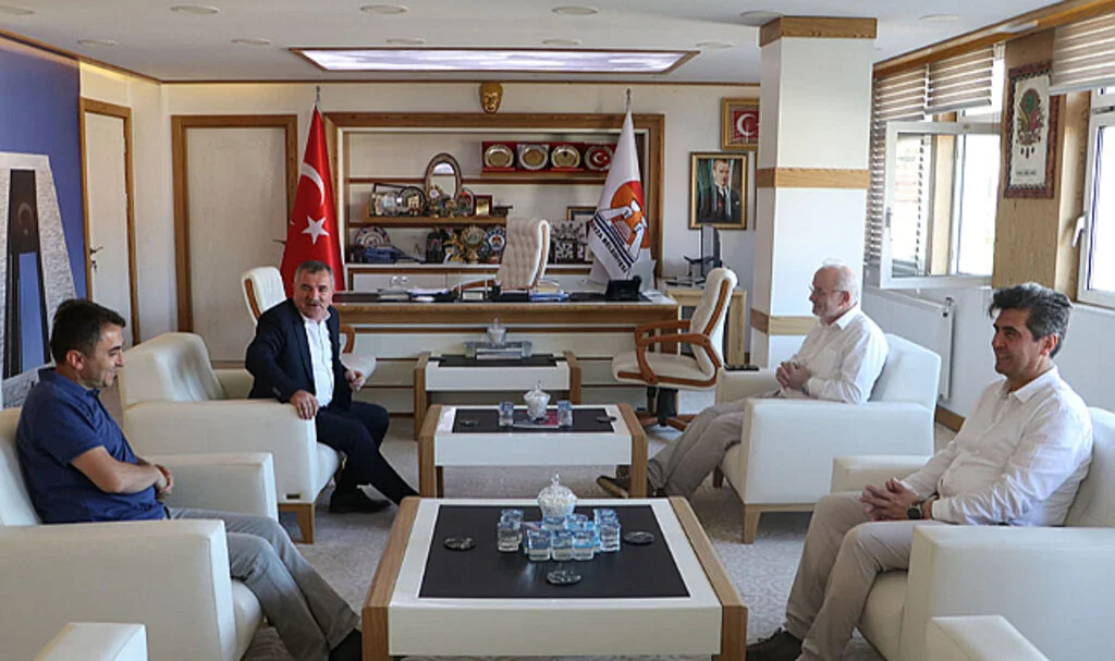 OMÜ Rektörü Ünal'dan Havza Belediye Başkanı Özdemir'e Ziyaret