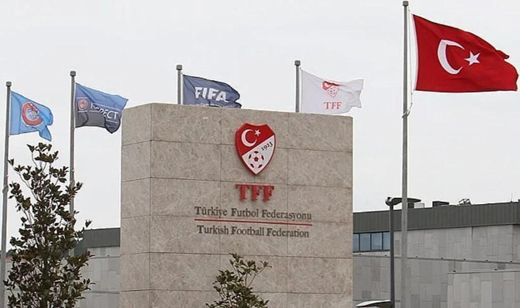 PFDK, Süper Lig'den  Samsunspor dahil 8 kulübe para cezası verdi