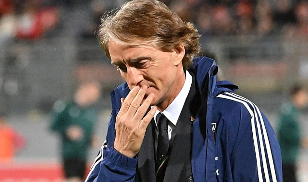 Roberto Mancini istifa etti