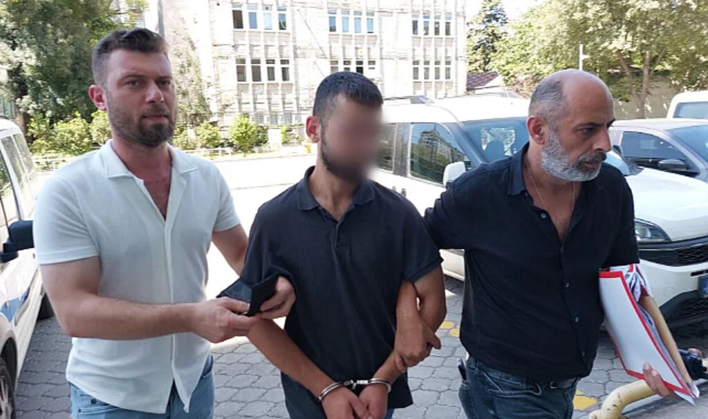 Samsun'da Bir Kişiyi Bıçakla Ağır Yaralayan Şahıs Adliyeye Sevk Edildi