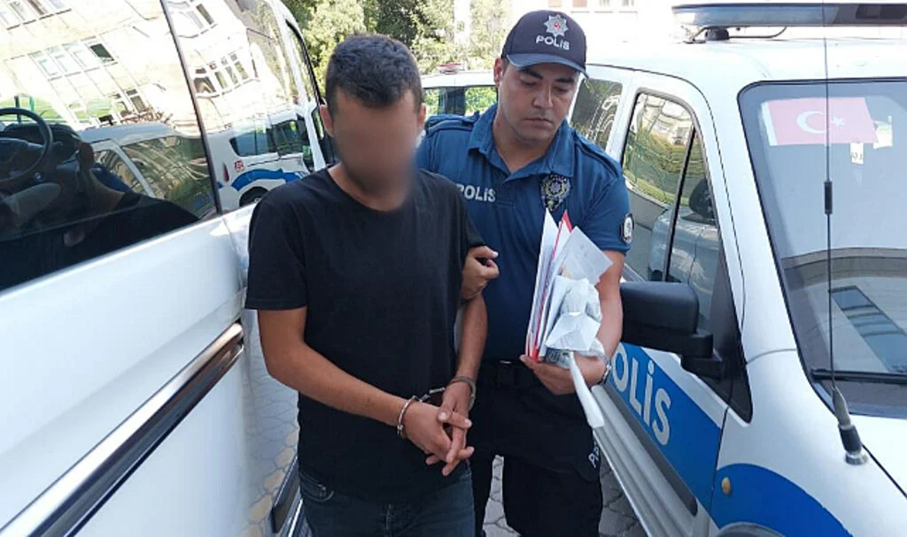 Samsun'da Kaçan Güvercinin Peşinden Gittiği İnşaatta Hırsızlık Yaptı
