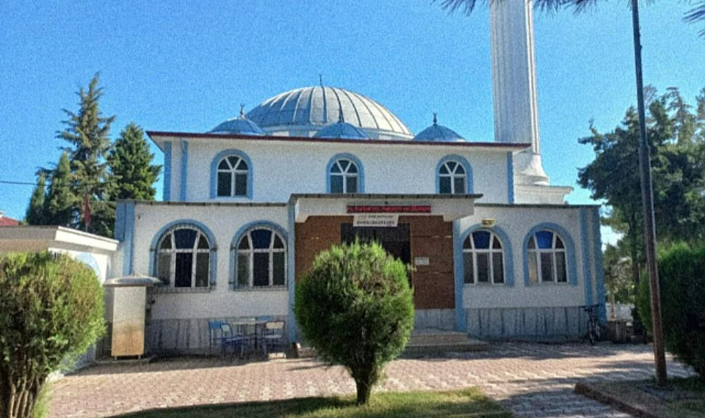 Samsun'da Kavgayı Ayırmaya Çalışan İmam Darp Edildi