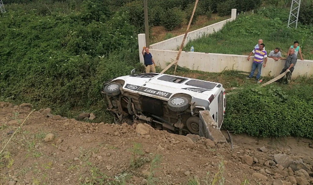 Samsun'da Minibüsün Şarampole Devrildiği Kazada Yaralanan İşçiler Taburcu Edildi