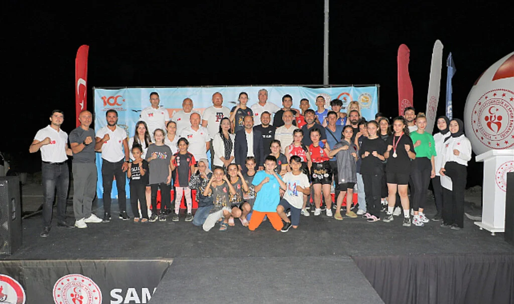 Samsun'da Muay Thai maçları nefes kesti