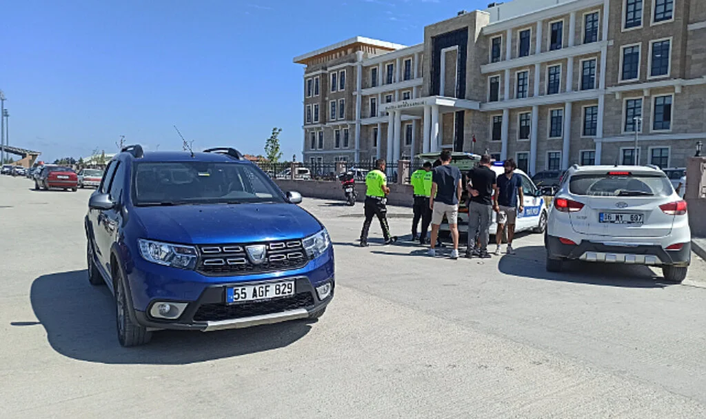 Samsun'da otomobil yayaya çarptı: 1 yaralı