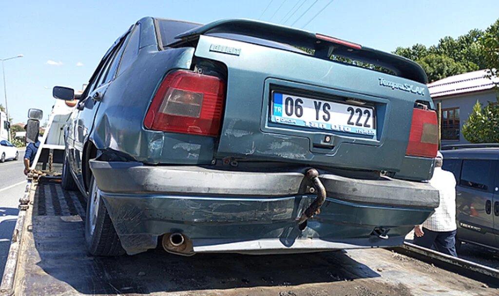 Samsun'da Otomobilin Çarptığı 2 Yaya Yaralandı