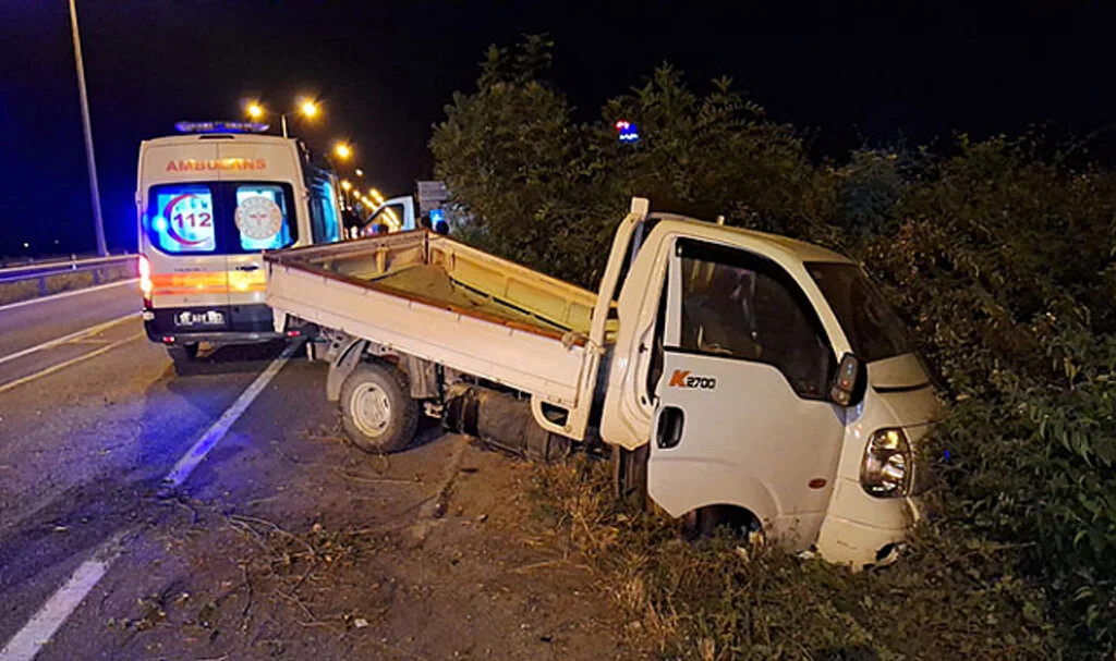 Samsun'da Otomobilin Çarptığı Kamyonetteki Kadın Yaralandı