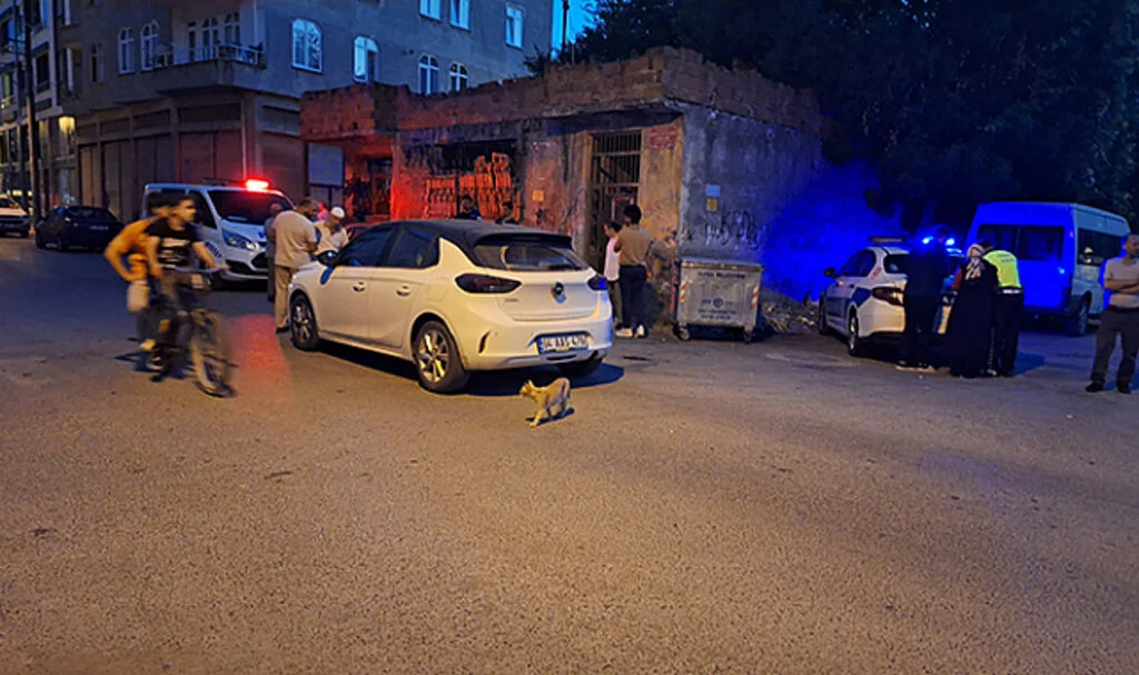 Samsun'da Otomobille Motosikletin Çarpıştığı Kazada 1 Kişi Yaralandı